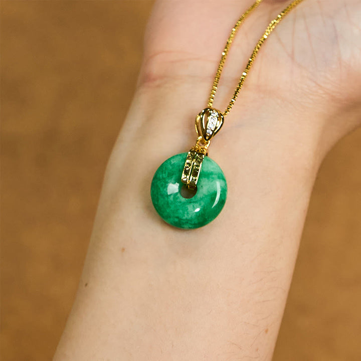 Collana con ciondolo con fibbia della pace in giada ciano Buddha Stones , guarigione e fortuna
