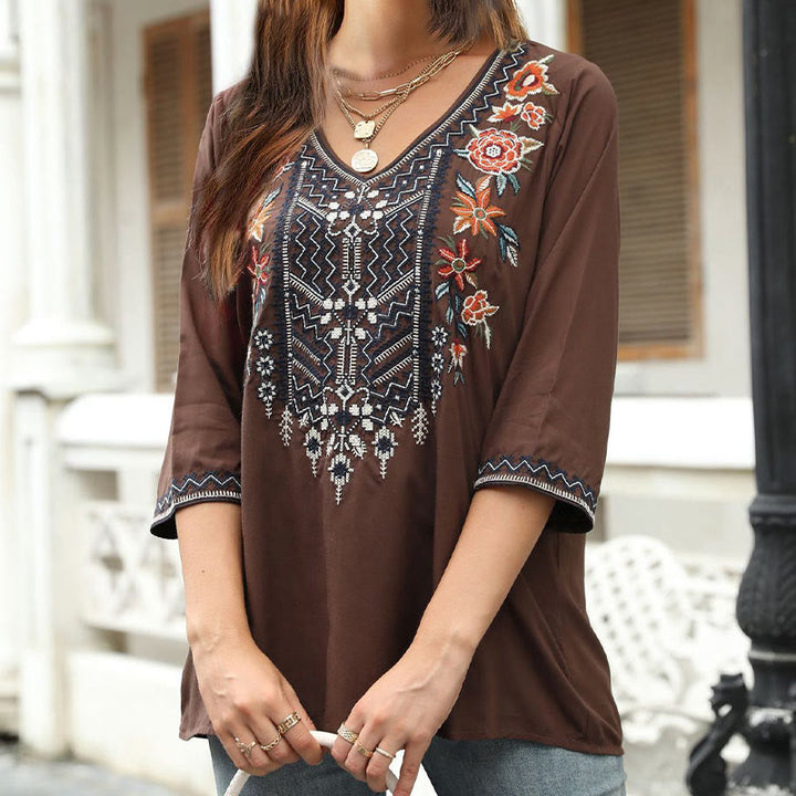 T-shirt da donna con maniche a tre quarti e scollo a V, stampa floreale e ricamo, ideale per la primavera, con motivo Buddha Stones. - Siena - US12, UK/AU16, EU44 (3XL) - image 0