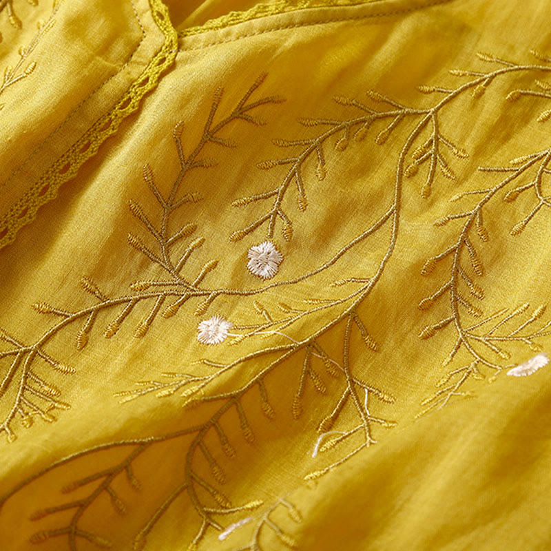 T-shirt da donna a maniche corte con scollo a V e ricamo di rami di fiori e Buddha Stones per l'estate. - image 2