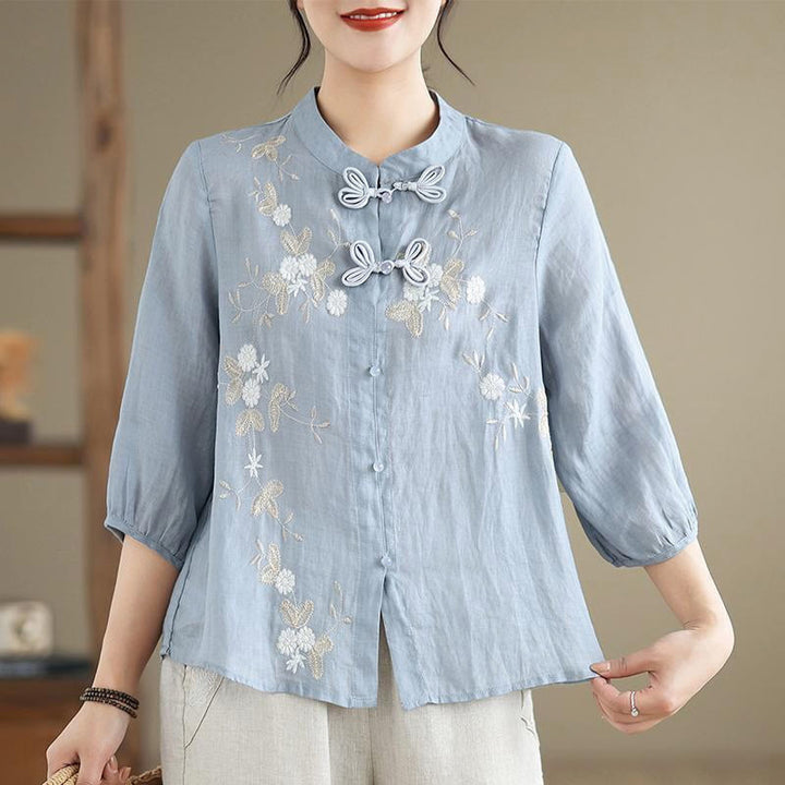 Camicia da donna in cotone e lino con bottoni a rana, manica a tre quarti, ricamo floreale vintage Buddha Stones - Azzurro cielo chiaro - US8-10, UK/AU12-14, EU40-42 (2XL) - image 0