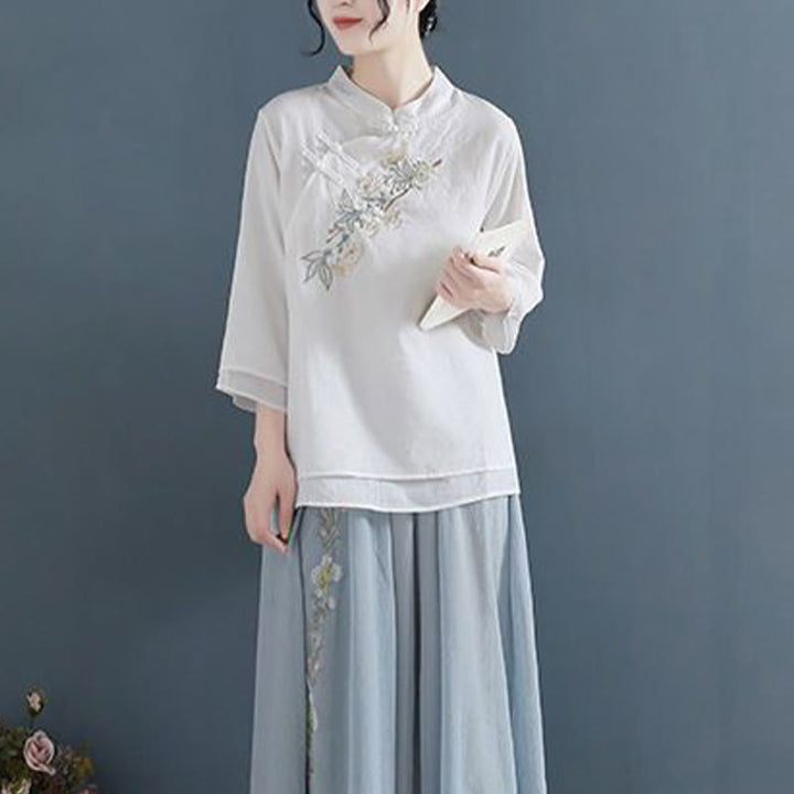 Camicia da donna in cotone e lino con collo alla coreana, maniche a tre quarti, ricamo a fiori con Buddha Stones e bottoni a rana