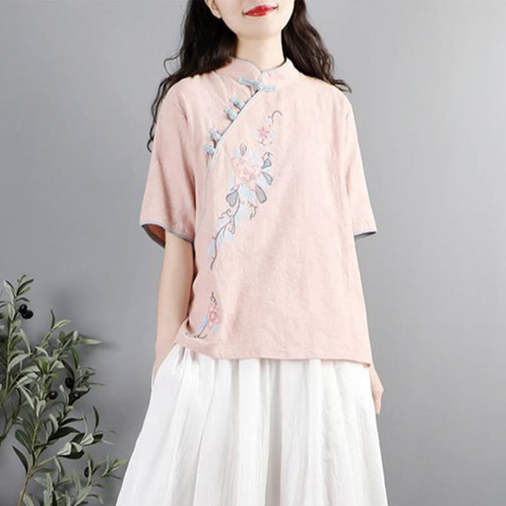 Camicia da donna in cotone e lino con collo alla coreana, bottoni a rana, manica corta, ricamo floreale estivo Buddha Stones - image 4