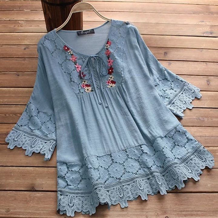 Camicia da donna in cotone con maniche a tre quarti e lacci, motivo a foro con ricamo floreale vintage Buddha Stones - Blu fiordaliso - US16, UK/AU20, EU48 (5XL) - image 9