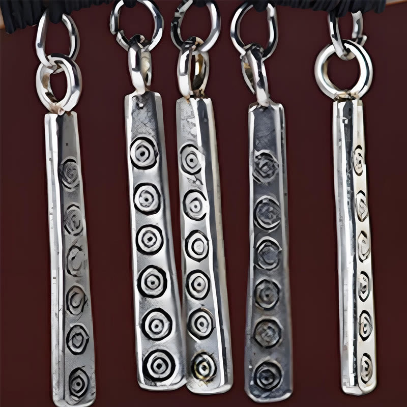 Forcina per capelli lenitiva con nappa in argento e sandalo verde Buddha Stones