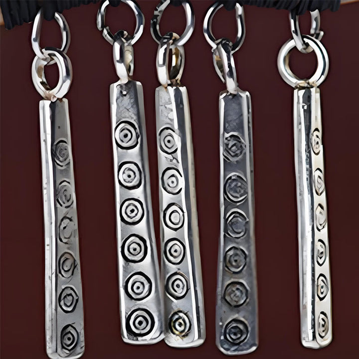 Forcina per capelli lenitiva con nappa in argento e sandalo verde Buddha Stones