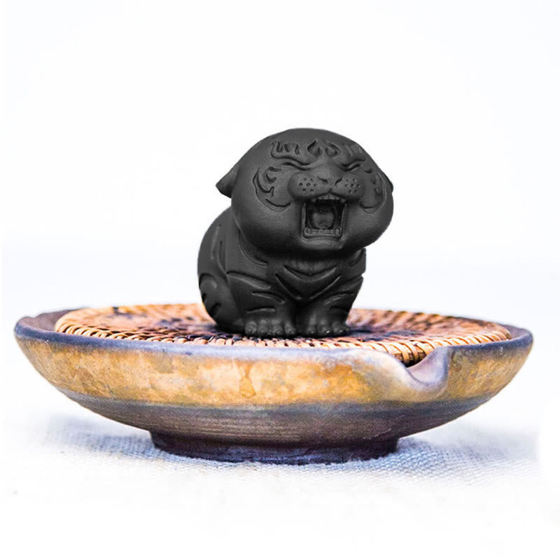 Buddha Stones Mini Carino Tigre Ferro Polvere Ruggine Statua Resina Decorazione Casa - image 19