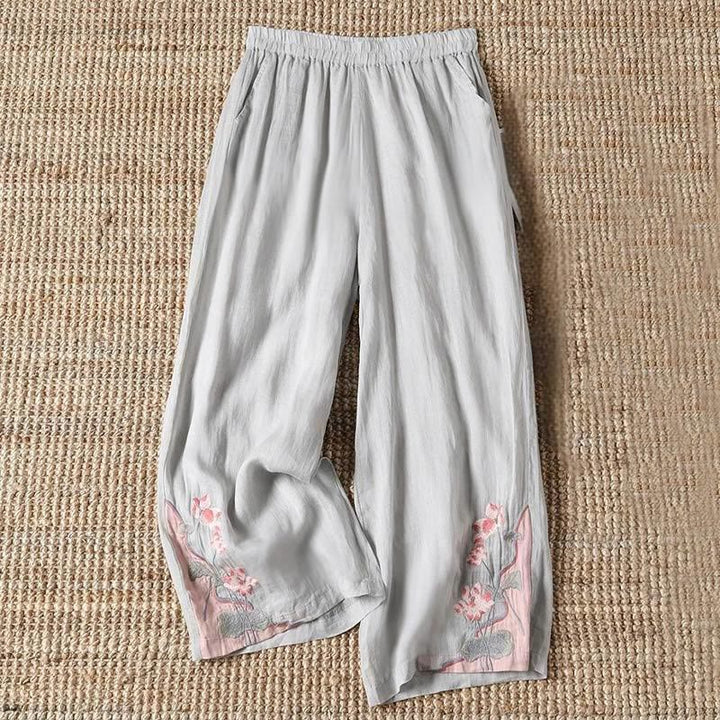 Pantaloni a gamba larga da donna con tasche, motivo a fiore di loto, motivo a foglia di loto, ricamo estivo Buddha Stones - Argento - US14, UK/AU18, EU46 (4XL) - image 3