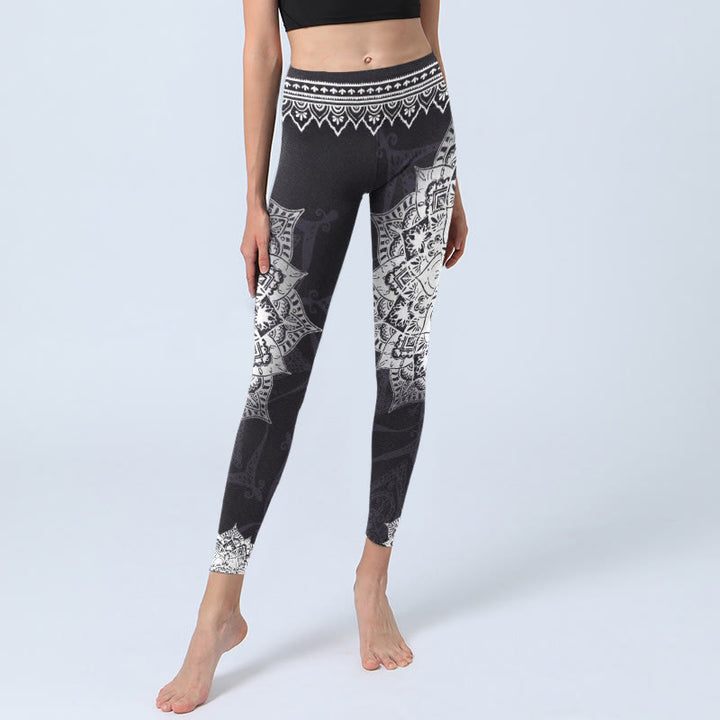 Leggings da yoga da donna con stampa di fiori mandala neri Buddha Stones