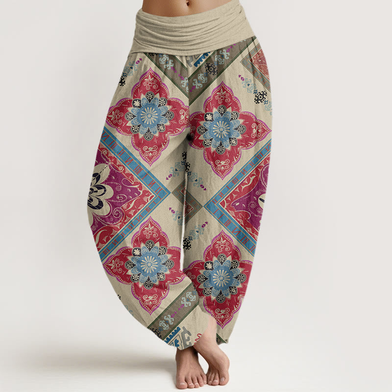 Pantaloni harem elastici in vita da donna con motivo floreale geometrico a forma di diamante, motivo Buddha Stones - Beige - US22, UK/AU26, EU54 (6XL) - image 1