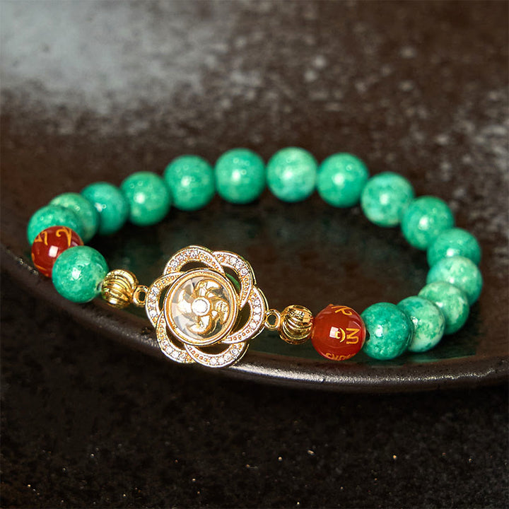Braccialetto della prosperità con ciondolo ciclone Om Mani Padme Hum in giada naturale Buddha Stones