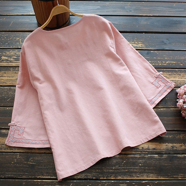 Camicia da donna in cotone e lino con maniche a tre quarti, ricamo Buddha Stones Vine e bottoni a rana