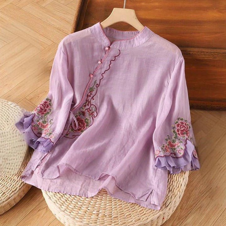 Camicia da donna con maniche a tre quarti, casual e ampia, con ricamo di peonie e bottoni a rana, motivo Buddha Stones - Prugna - US14, UK/AU18, EU46 (4XL) - image 4