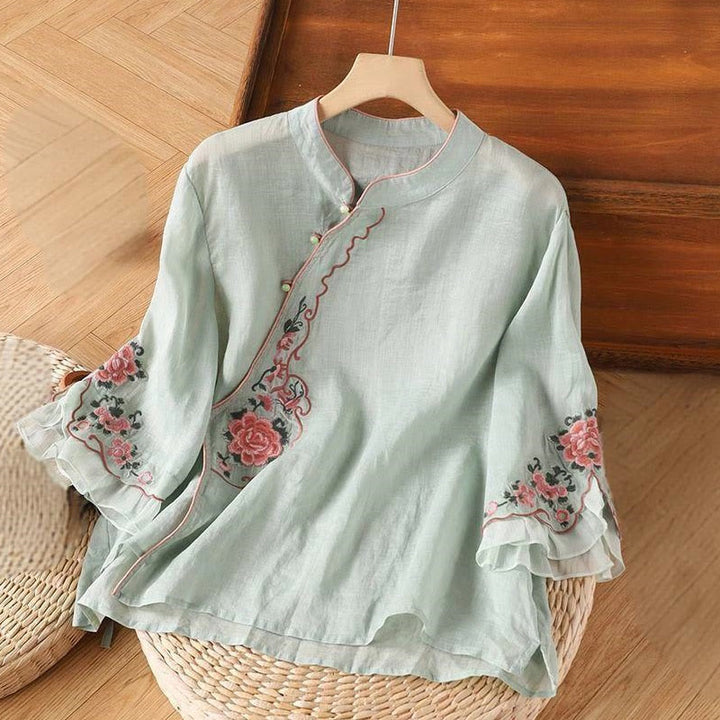 Camicia da donna con maniche a tre quarti, casual e ampia, con ricamo di peonie e bottoni a rana, motivo Buddha Stones - Turchese pallido - US14, UK/AU18, EU46 (4XL) - image 5