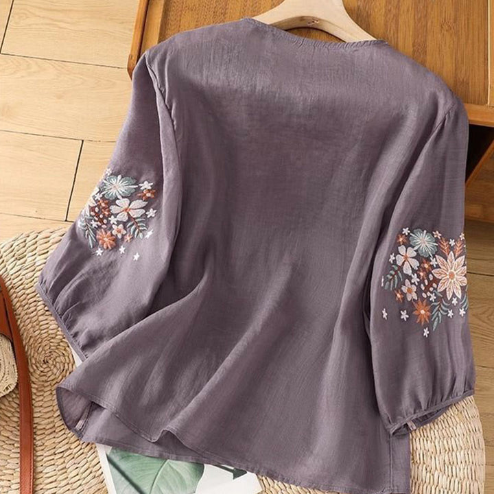 T-shirt da donna in cotone e lino con maniche a tre quarti, scollo rotondo, ricamo di fiori e foglie, motivo Buddha Stones
