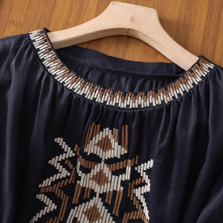 T-shirt casual da donna con scollo a giro, manica corta, in spandex, con ricamo simmetrico Buddha Stones
