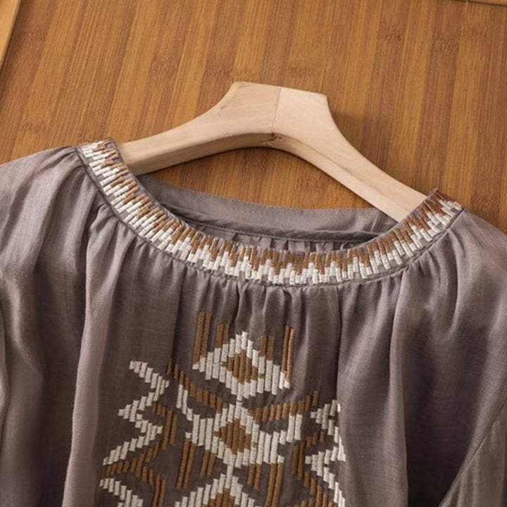 T-shirt casual da donna con scollo a giro, manica corta, in spandex, con ricamo simmetrico Buddha Stones