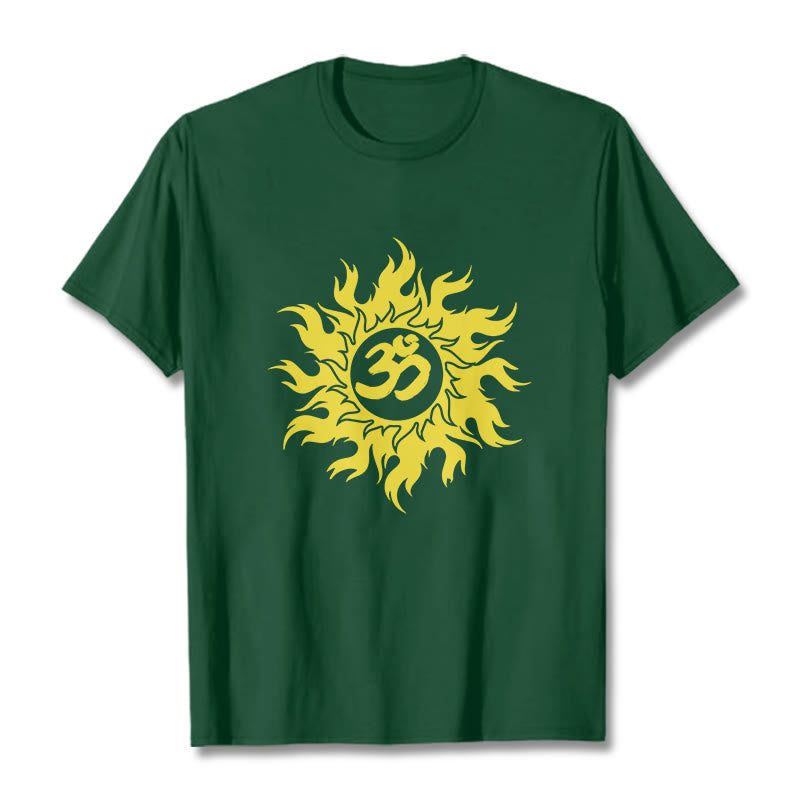 T-shirt con maglietta da sole dorata in sanscrito Buddha Stones OM Mantra - Verde foresta - 2XL - image 11