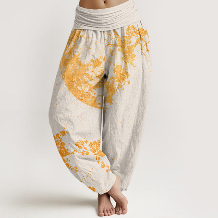 Pantaloni harem da donna con elastico in vita e motivo a luna piena con fiori di prugna dorati Buddha Stones - Beige - US22, UK/AU26, EU54 (6XL) - image 8