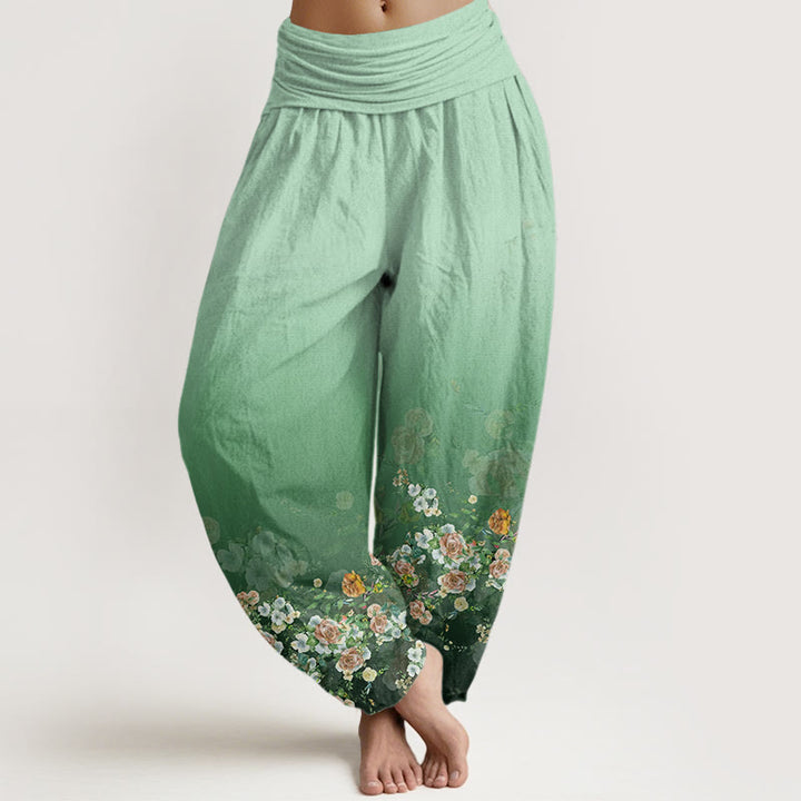 Pantaloni harem da donna con elastico in vita e motivo a fiori di rosa colorati con Buddha Stones - Acquamarina - US22, UK/AU26, EU54 (6XL) - image 1