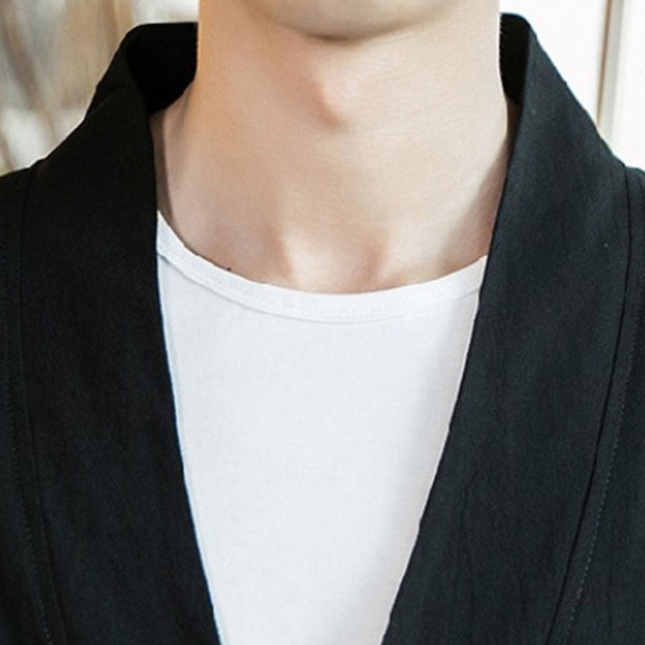 Kimono da uomo in cotone e lino con ricamo semplice di Buddha Stones, gru e nuvole. Giacca aperta sul davanti. - image 14