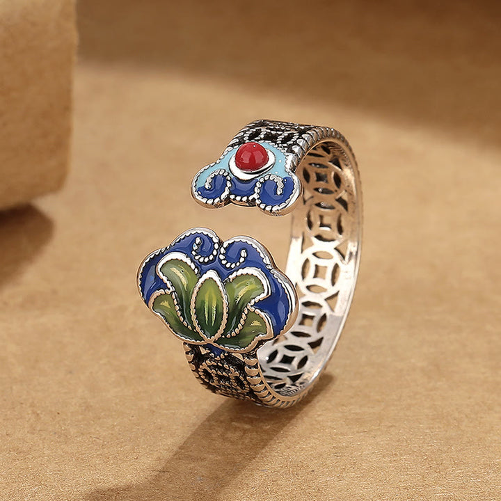 Anello regolabile con motivo a ciondoli Buddha Stones di loto, monete di rame e manico Ruyi.