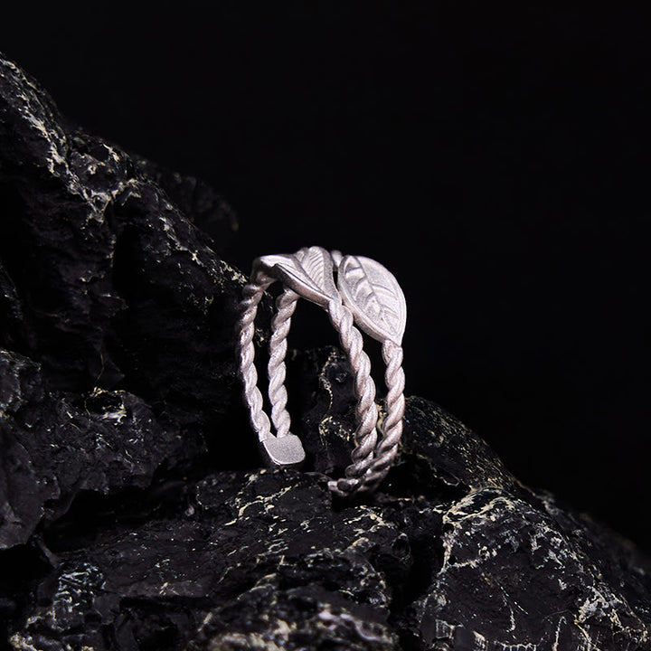 Anello regolabile con foglia di rame e pietra di Buddha