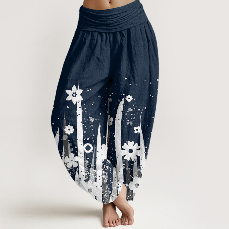 Pantaloni harem da donna con elastico in vita, modello casual con fiori bianchi e erba, motivo Buddha Stones - Blu notte - US22, UK/AU26, EU54 (6XL) - image 8