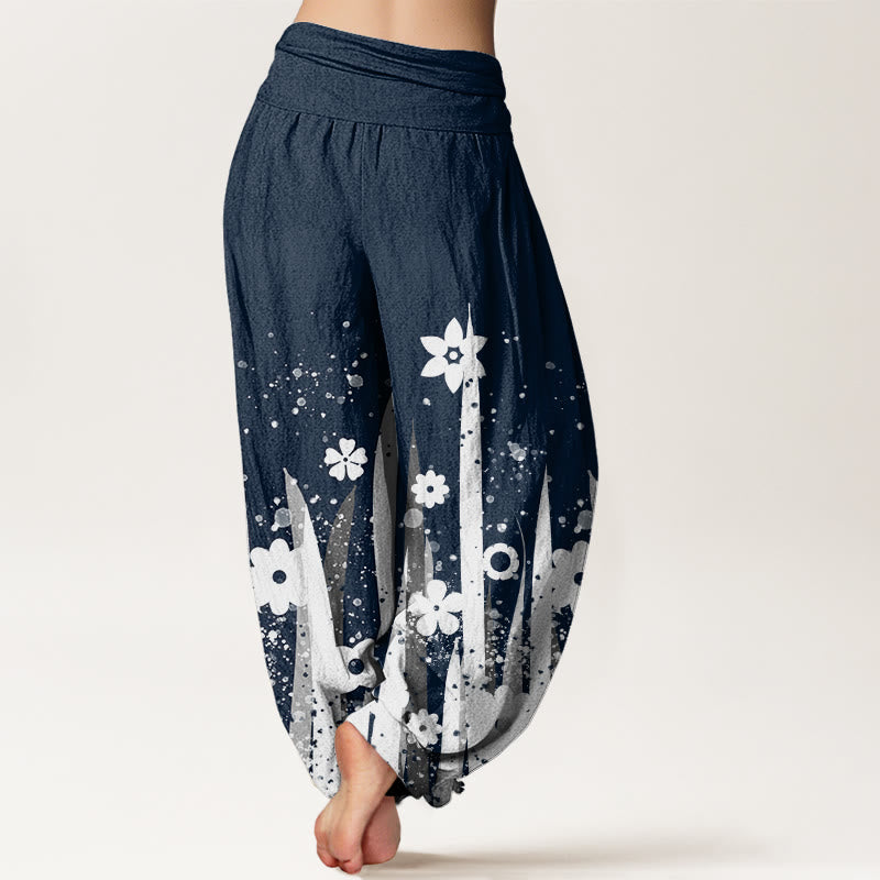 Pantaloni harem da donna con elastico in vita, modello casual con fiori bianchi e erba, motivo Buddha Stones - image 9