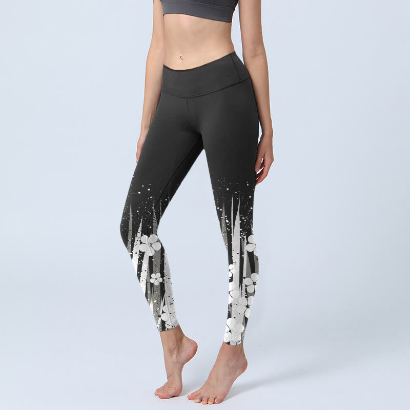 Leggings da palestra con stampa di Buddha Stones, fiori bianchi e piante acquatiche, pantaloni da yoga da donna - Nero - US18, UK/AU22, EU50 (4XL) - image 1
