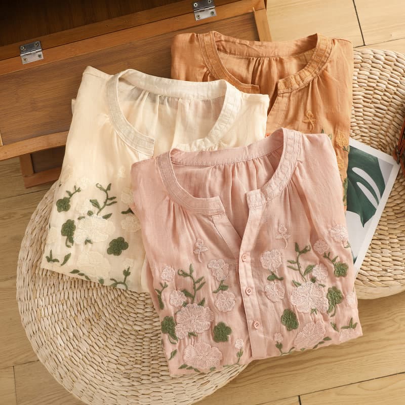 Camicia casual da donna in cotone e lino con scollo a V, maniche corte, motivo ricamato con fiori e foglie verdi, motivo Buddha Stones - image 24