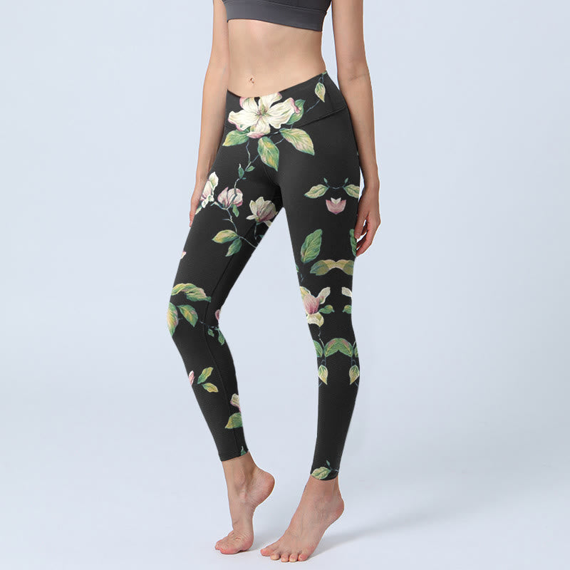 Leggings da palestra con stampa a fiori di magnolia Buddha Stones, pantaloni da yoga da donna - Nero - US18, UK/AU22, EU50 (4XL) - image 0