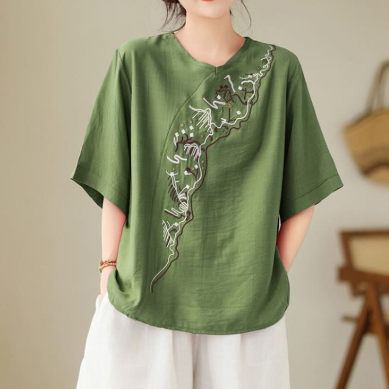 Maglietta a maniche corte da donna con scollo a giro e motivo geometrico ricamato etnico casual Buddha Stones - Verde foresta - US14, UK/AU18, EU46 (4XL) - image 0