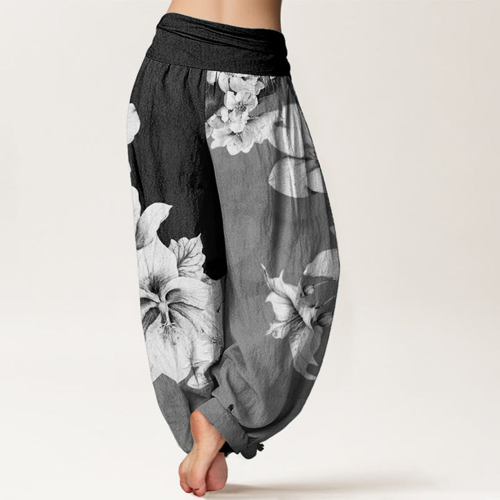 Pantaloni harem da donna con elastico in vita e motivo camelia in Buddha Stones