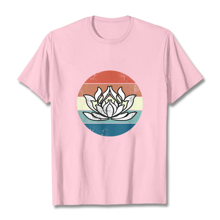 Maglietta in cotone con motivo a righe colorate Buddha Stones e loto in fiore - Rosa chiaro - 2XL - image 13