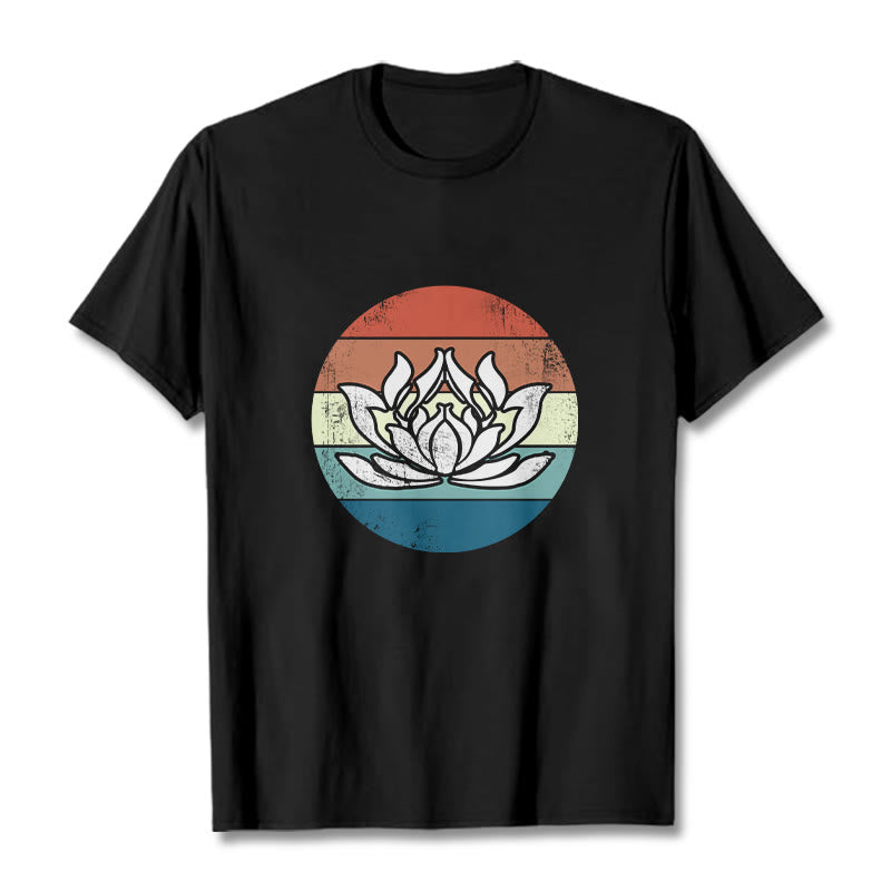 Maglietta in cotone con motivo a righe colorate Buddha Stones e loto in fiore - Nero - 2XL - image 1