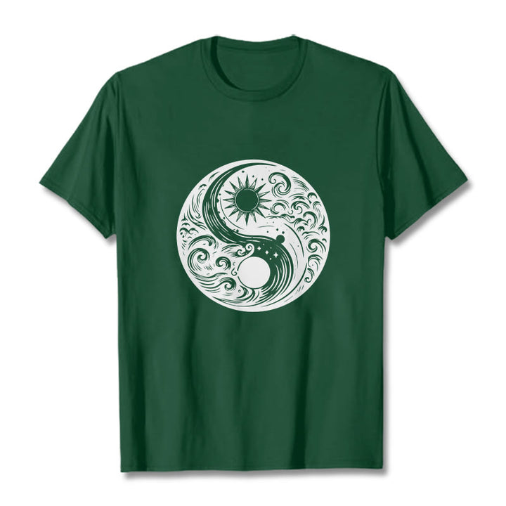 Maglietta in cotone con motivo Buddha Stones, sole, luna, onde e Yin Yang - Verde studentesco - 2XL - image 10