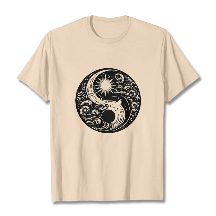 Maglietta in cotone con motivo Buddha Stones, sole, luna, onde e Yin Yang - Biscotto - 2XL - image 8