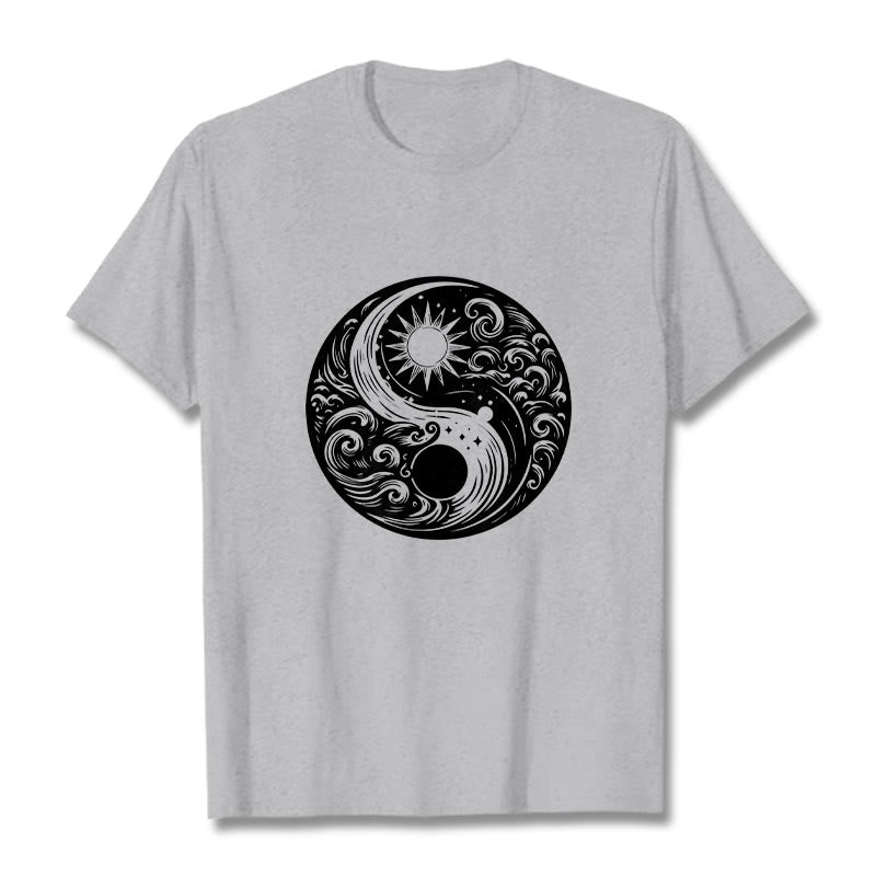 Maglietta in cotone con motivo Buddha Stones, sole, luna, onde e Yin Yang - Grigio chiaro - 2XL - image 19