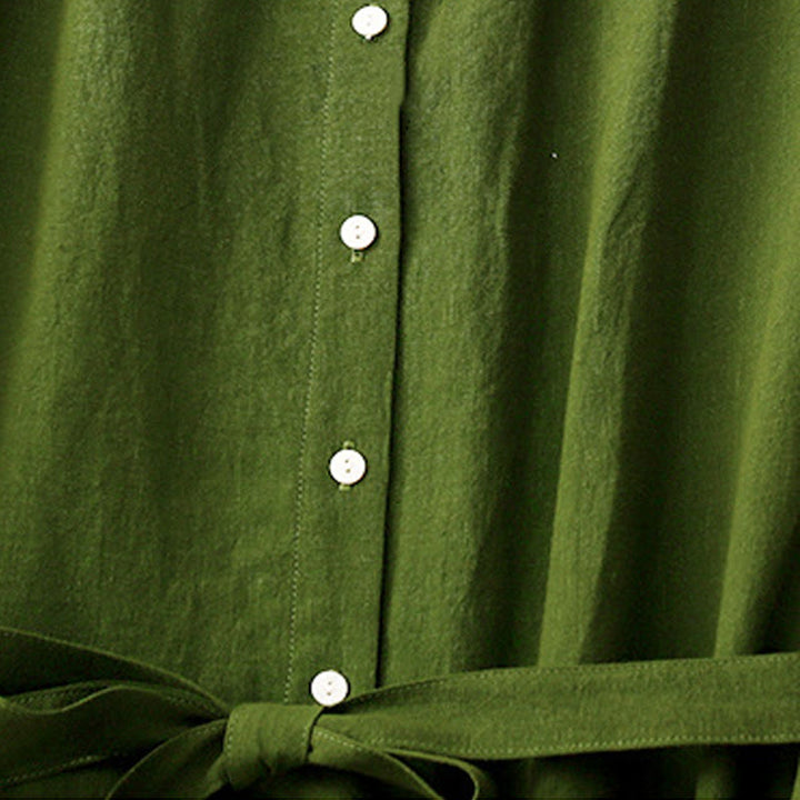 Abito midi estivo senza maniche in cotone con lacci e bottoni sul davanti, design a revers e motivo Buddha Stones. - image 10