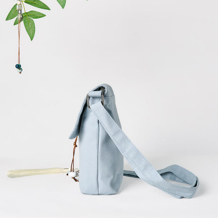 Borsa a tracolla in cotone e lino Epiphyllum azzurro chiaro ricamata con Buddha Stones