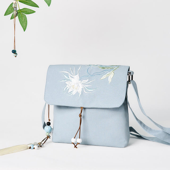 Borsa a tracolla in cotone e lino Epiphyllum azzurro chiaro ricamata con Buddha Stones