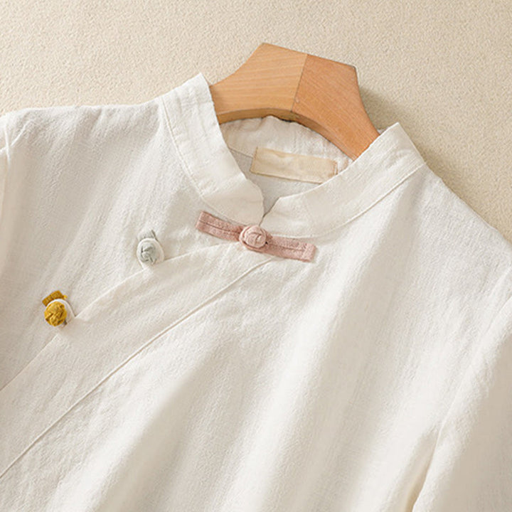 Abito da donna in cotone e lino con maniche a tre quarti, colletto obliquo e bottoni a rana colorati, stile casual Buddha Stones, camicia casual in cotone e lino con maniche a tre quarti. - image 9