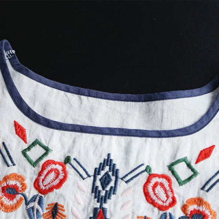 Maglietta da donna in cotone e lino a maniche corte con scollo a giro e ricamo artistico retrò con motivo floreale Buddha Stones - image 3