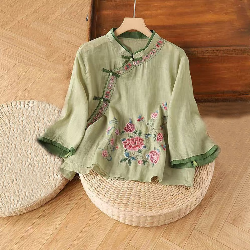 Camicia da donna in cotone e lino a maniche a tre quarti con ricamo vintage Zen a tema floreale e vegetale, ispirata Buddha Stones al design con bottoni a forma di rana cinese. - Verde chiaro - US12, UK/AU16, EU44 (4XL) - image 0