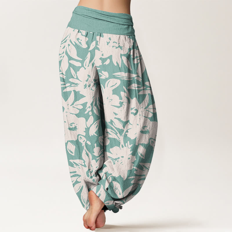 Pantaloni harem da donna con elastico in vita, modello casual con grandi fiori e fogliame lussureggiante, motivo Buddha Stones - image 10