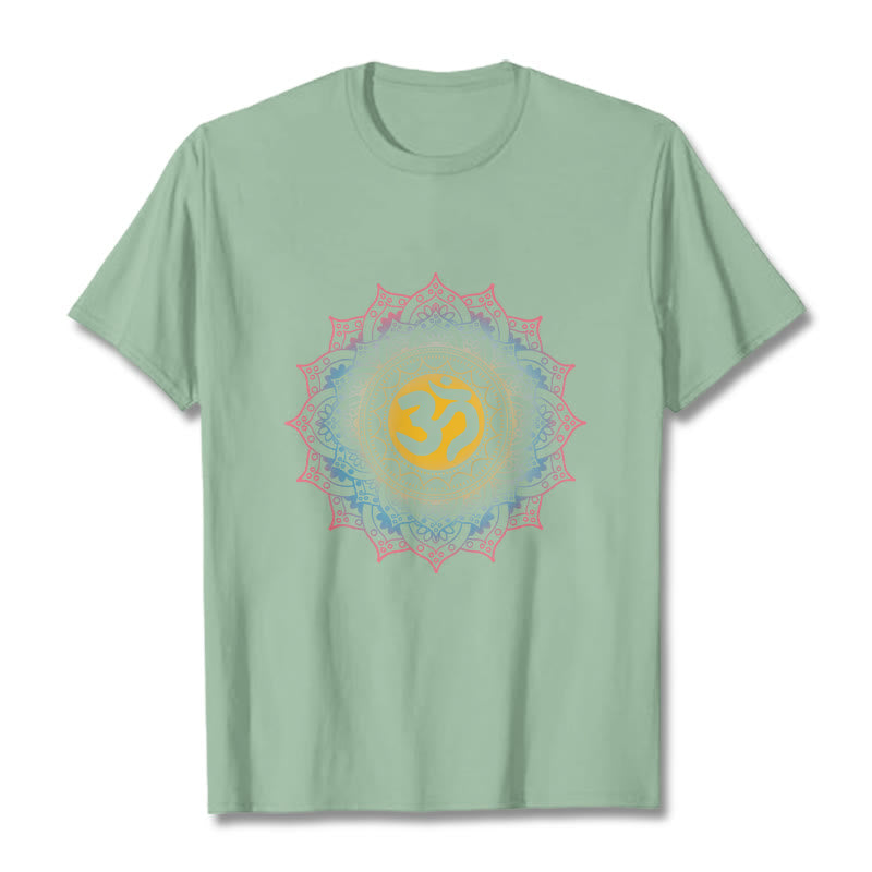 Maglietta con motivo Mandala OM Buddha Stones in sfumatura di colore - Verde pallido - 2XL - image 14