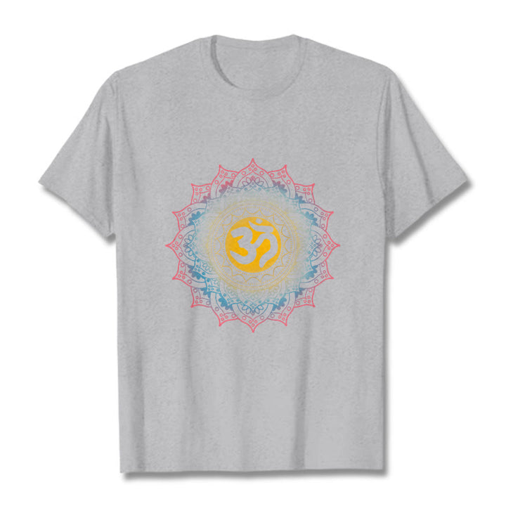 Maglietta con motivo Mandala OM Buddha Stones in sfumatura di colore - Grigio chiaro - 2XL - image 19