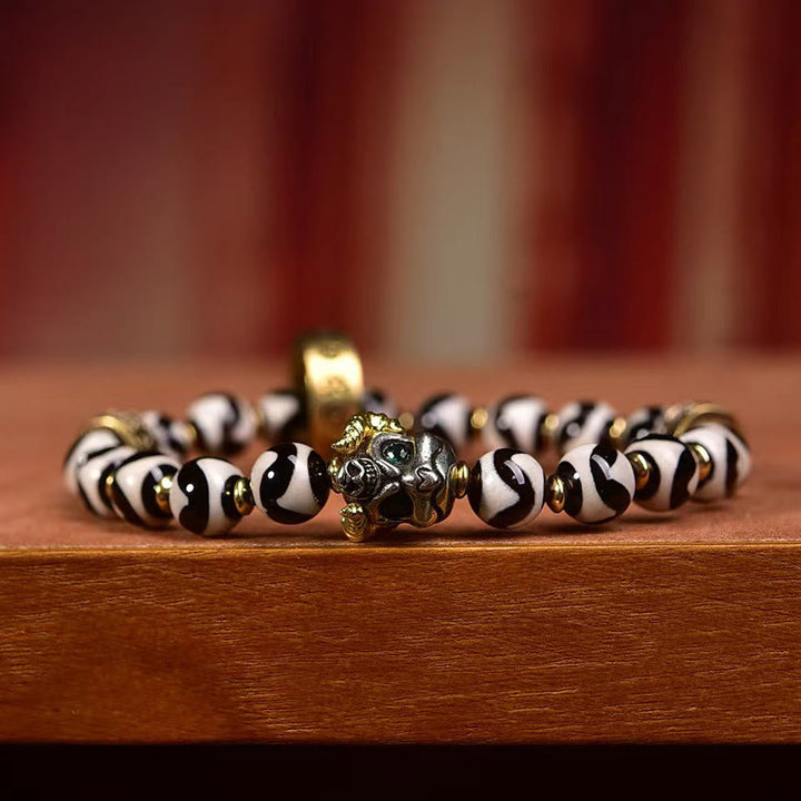 Bracciale benedizioni Om Mani Padme Hum con Buddha Stones vintage tibetane Dzi