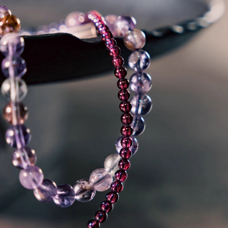 Bracciale multistrato Buddha Stones Retro in ametista da 6 mm e granato da 4 mm