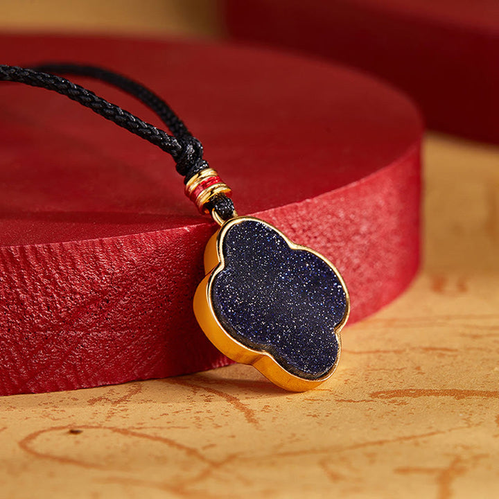 Collana con ciondolo a forma di quadrifoglio con fiore di prugna in argento sterling 925, motivo: Buddha Stones - image 3